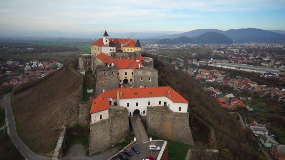 Замок графа Дракулы в Румынии 3д пазл