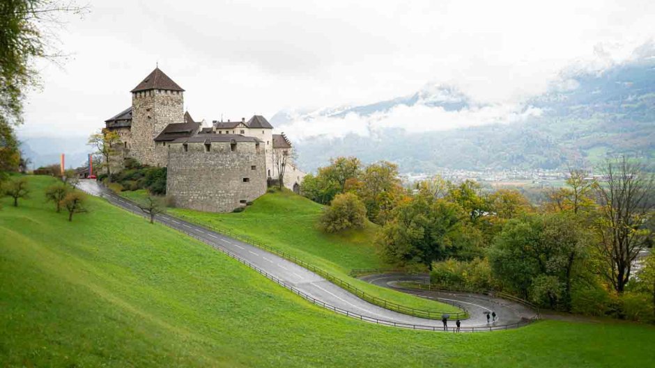 Средневековый Княжеский замок в Лихтенштейне