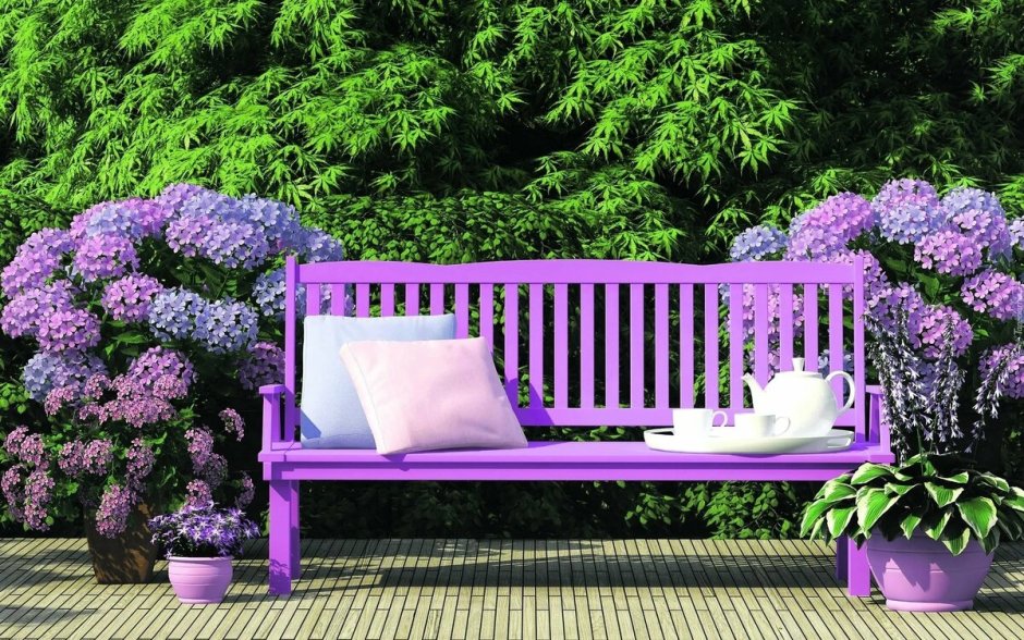 Фиолетовая скамейка