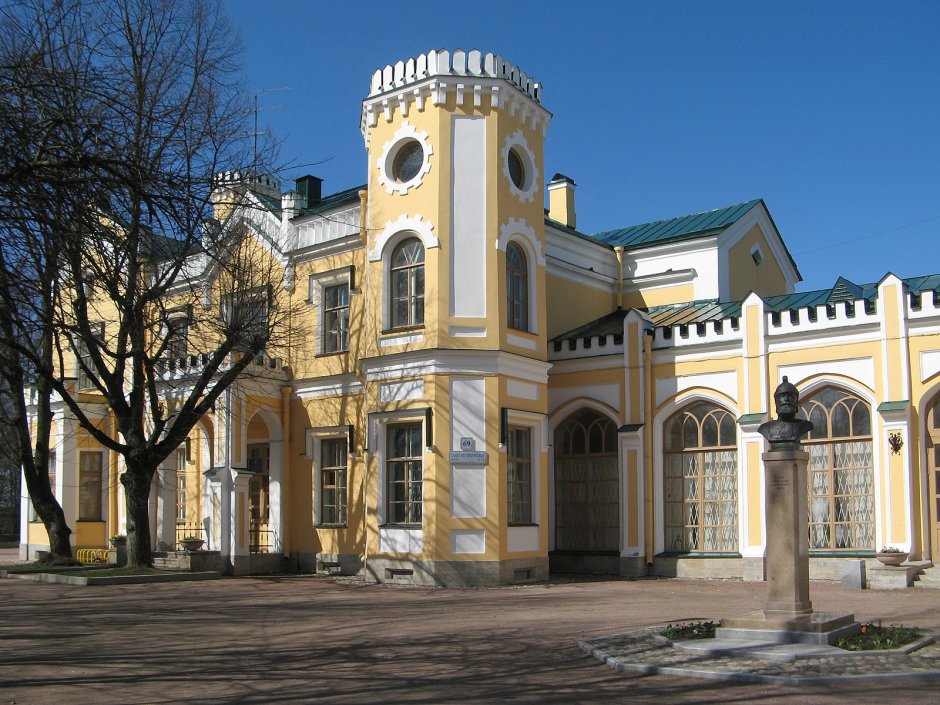 Львовский дворец в Стрельне