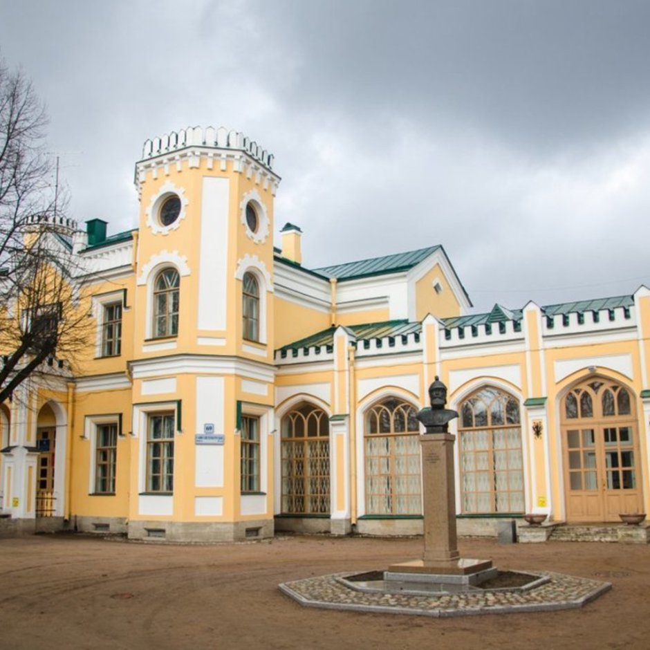 Львовский дворец в Стрельне
