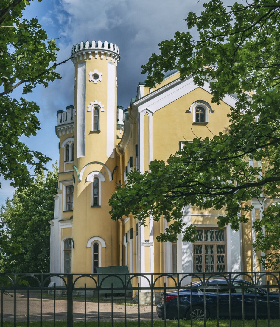 Константиновский дворец, посёлок Стрельна, улица Глинки
