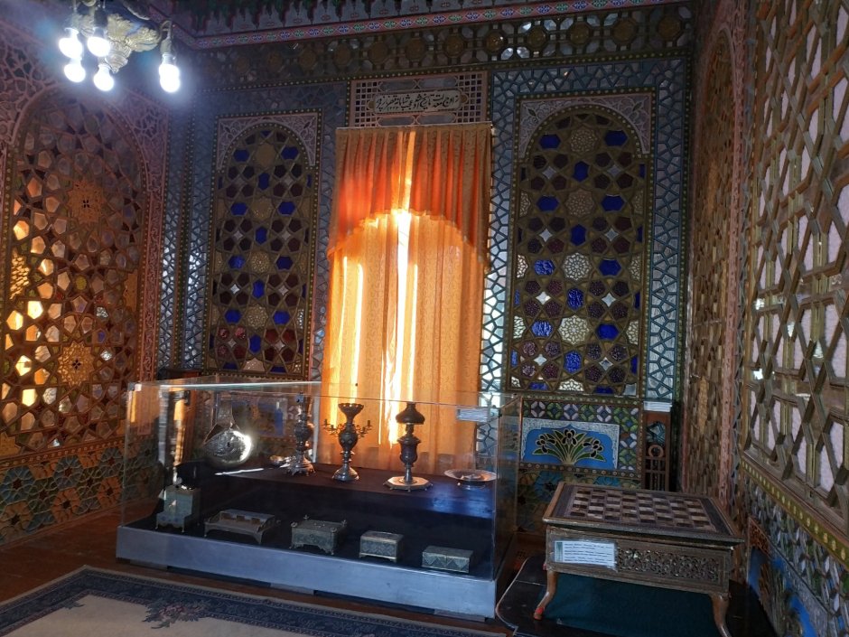 Дворец Эмира Бухарского Ялта внутри