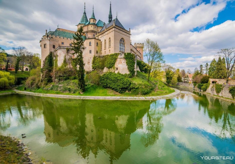 Бойницкий замок Словакия