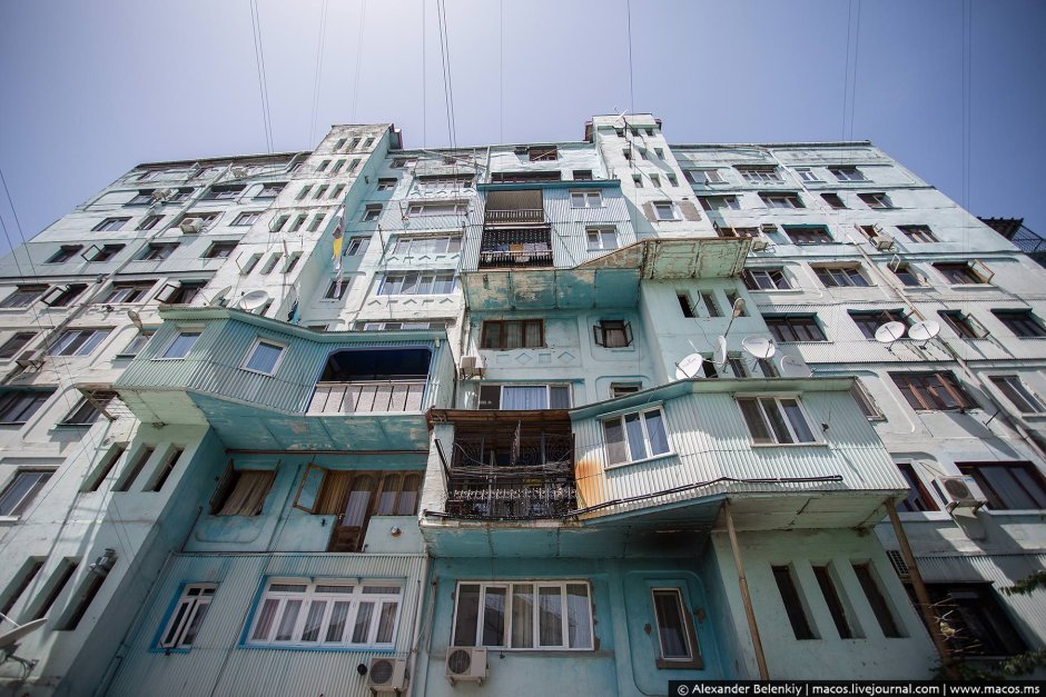 Старый балкон