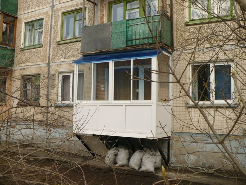 Необычные балконы