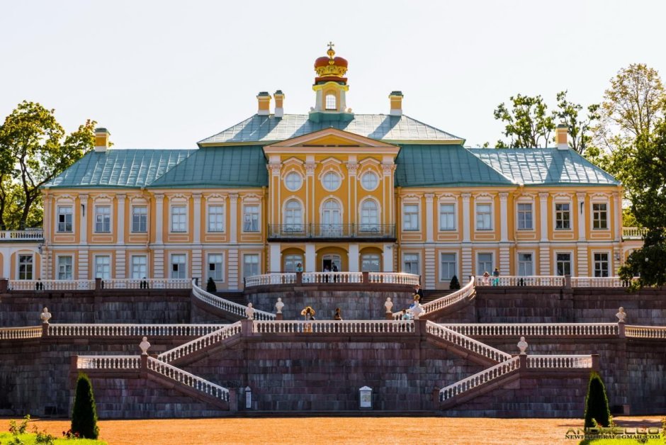 Меншиковский дворец в Петербурге Архитектор