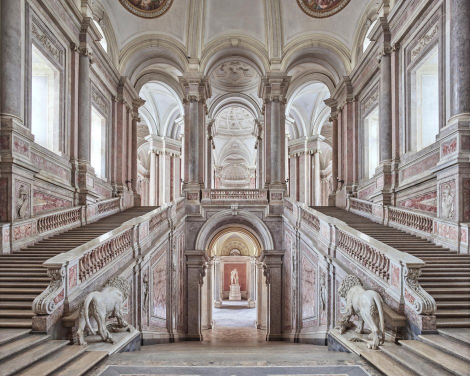 Королевский дворец Казерты в Италии