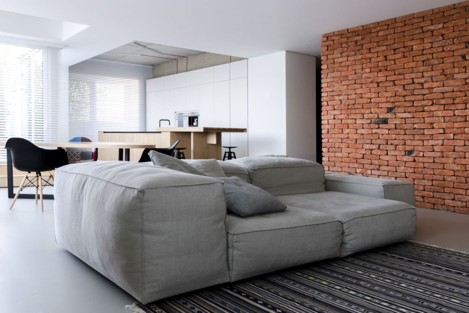 Угловой диван в скандинавском стиле