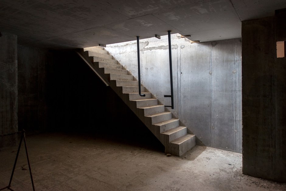 Лестница в подполье