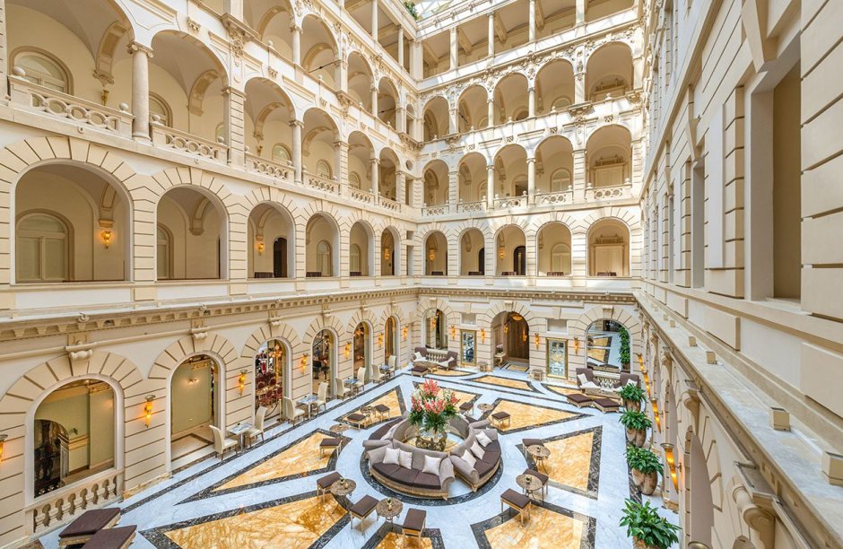 Рококо Италия Rococo Palazzo Odaleschi