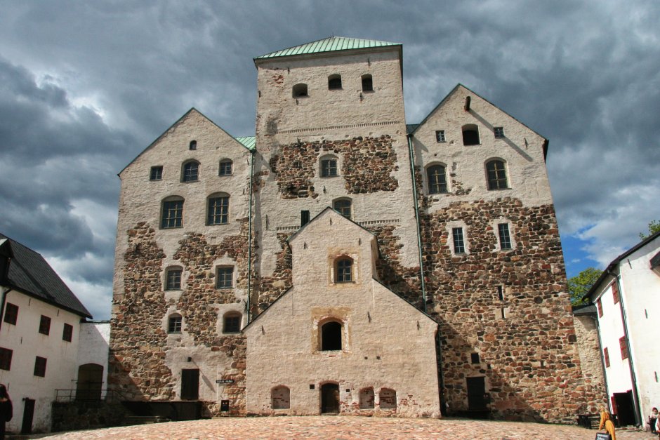 Замок Пернштейн Брно