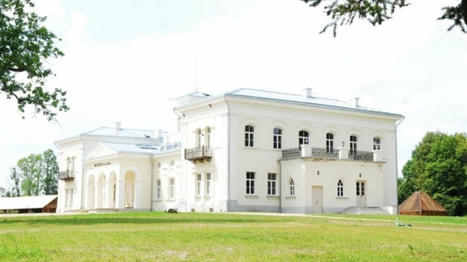 Усадьба Ужутракис