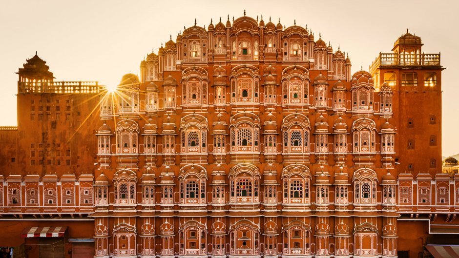 Дворец, поцелованный солнцем Джайпур Индия
