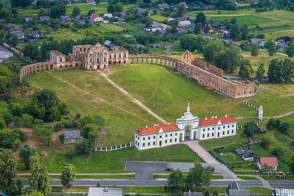 Дворцовый комплекс Сапег в Ружанах Беларусь