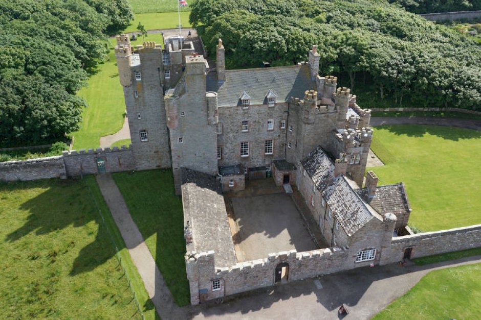 Замок Мэй в Шотландии