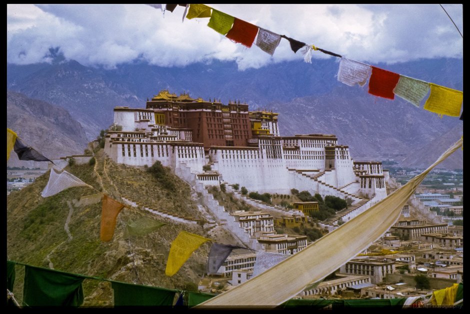 Тибетский храм Гималаи