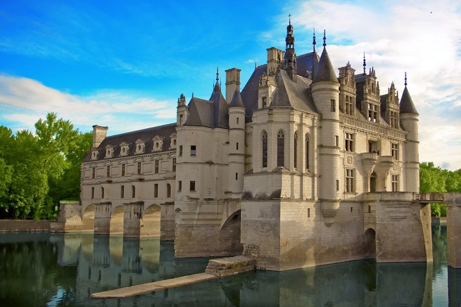 Азей-Ле-Ридо замок Франция