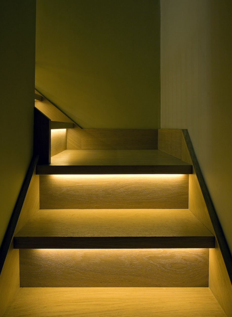 Освещение лестницы