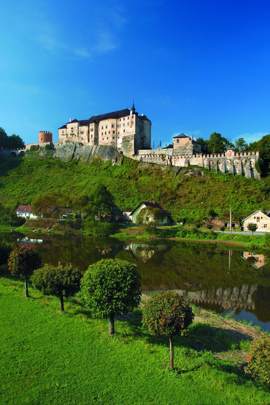 Глубока замок в Чехии на карте