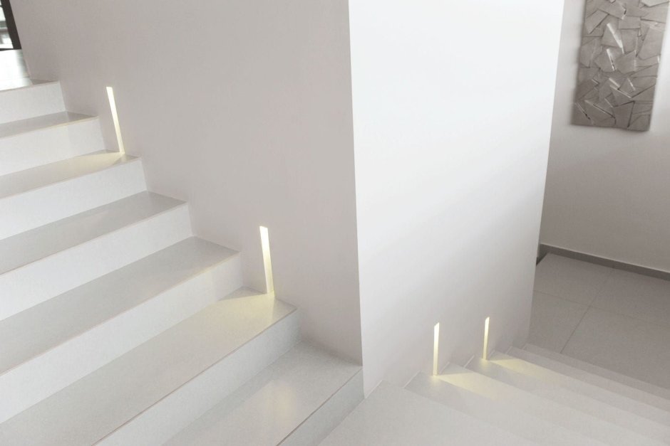 Гипсовый светильник подсветка лестницы