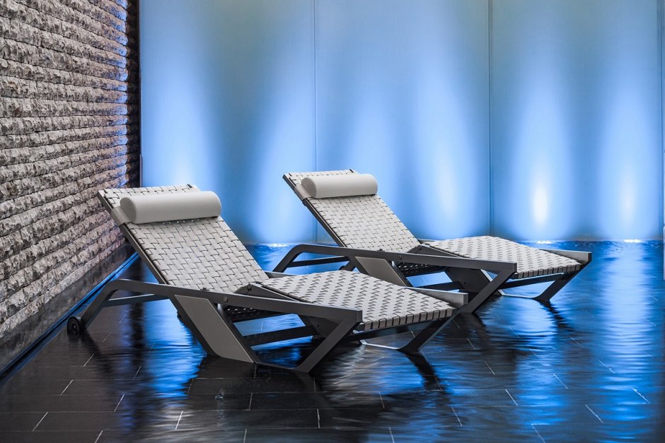 Шезлонг Lounge Armchair
