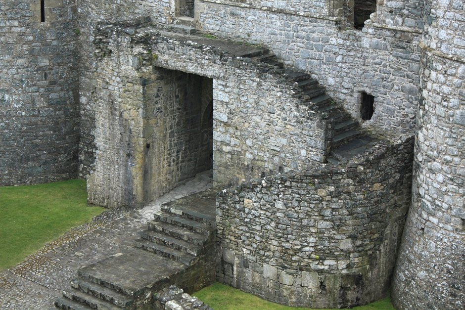 Замок башня Уэльс 8