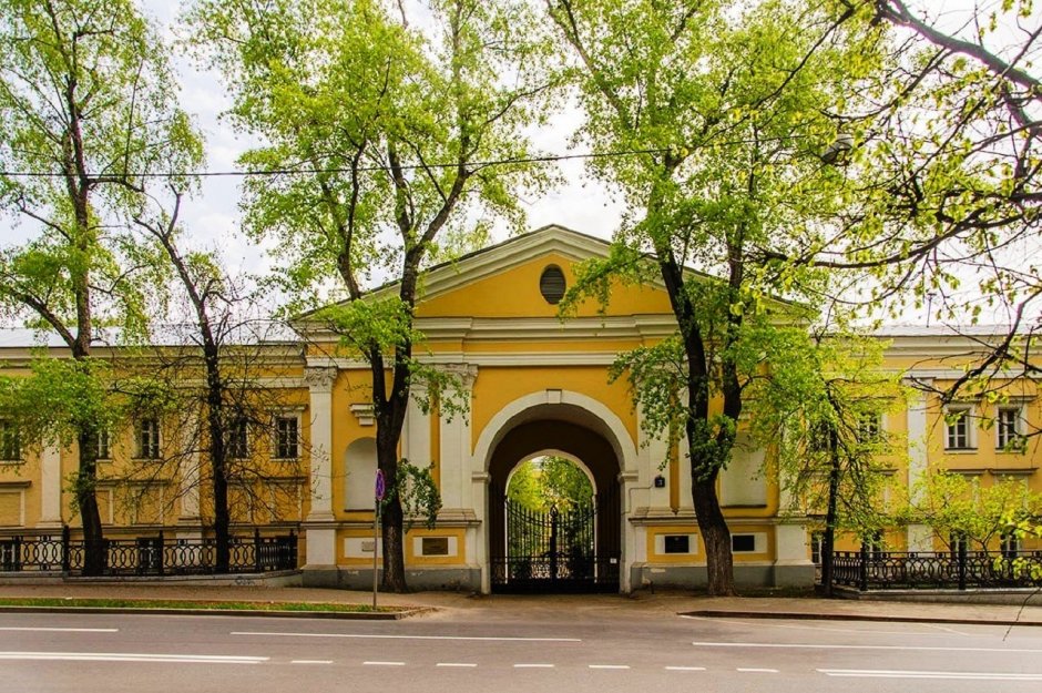 Слободской дворец Доменико Жилярди