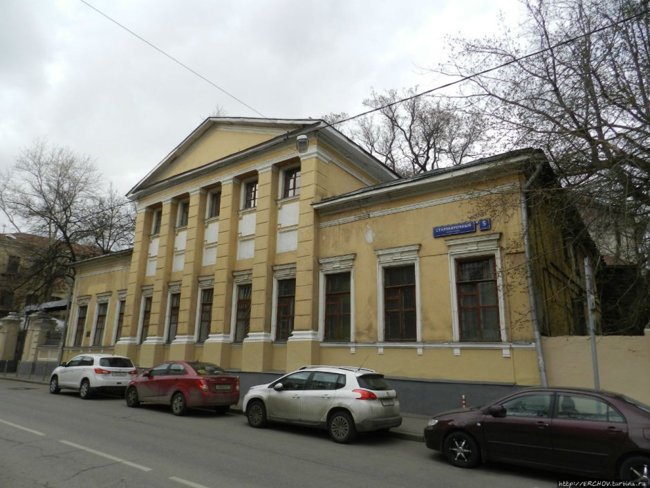 Лефортовский дворец в Москве