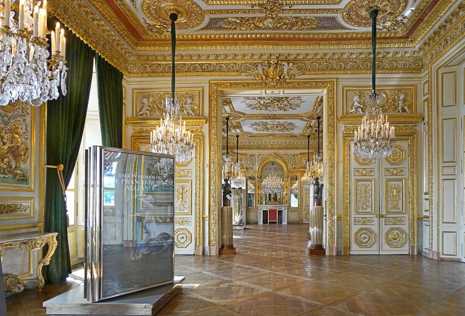 Дворец Мальмезон во Франции