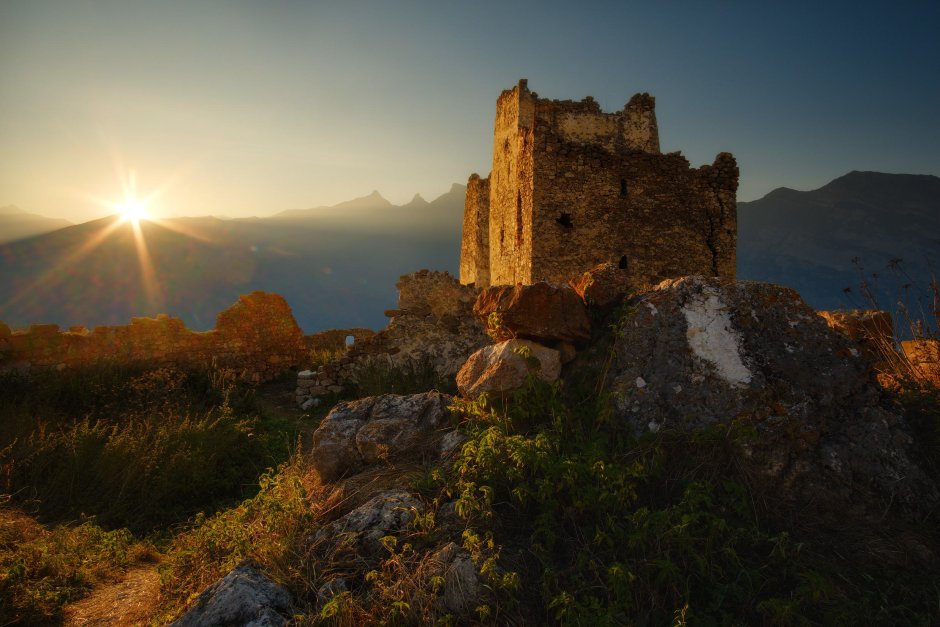 Замок Фрегат Северная Осетия