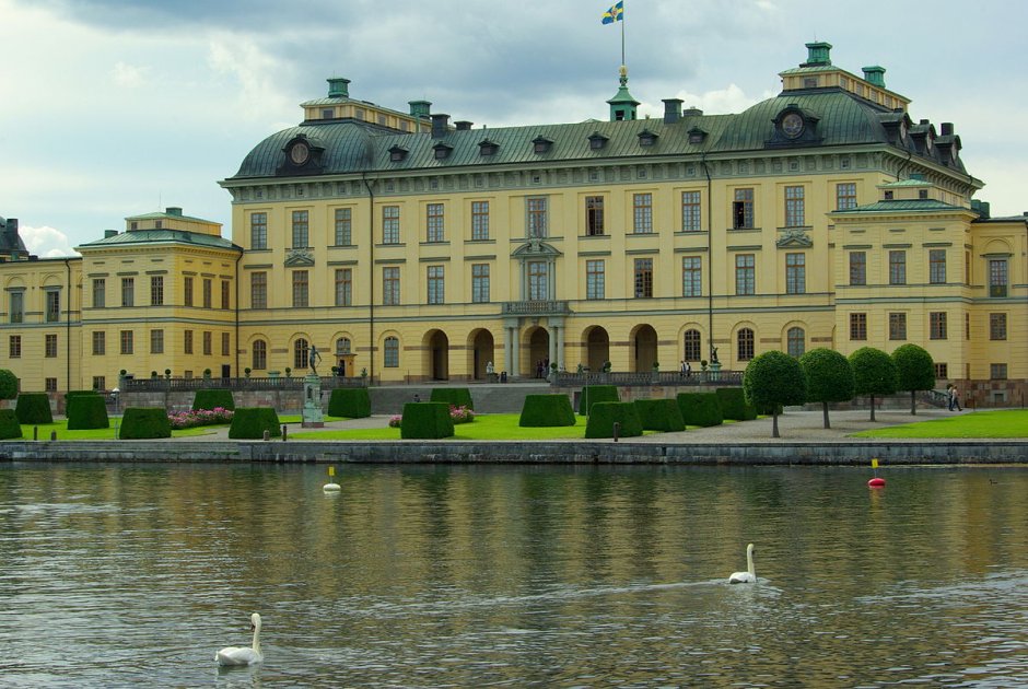 Стокгольмский дворец Тессин