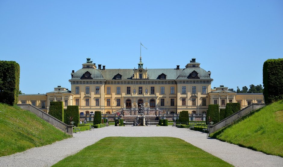 Королевский дворец «Дроттнингхольм» (Швеция)