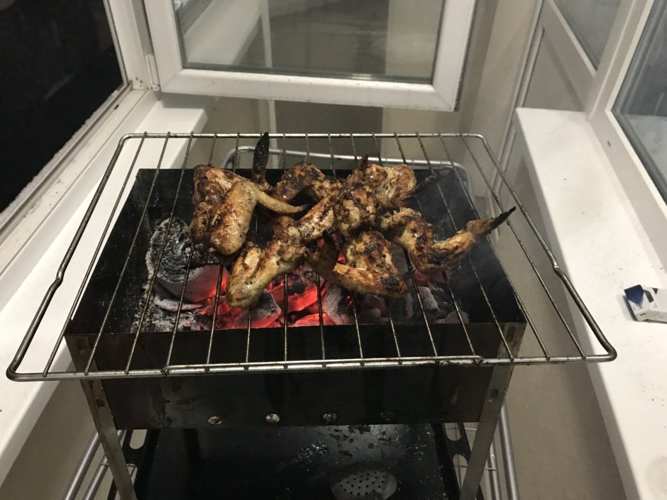 Шашлык на балконе