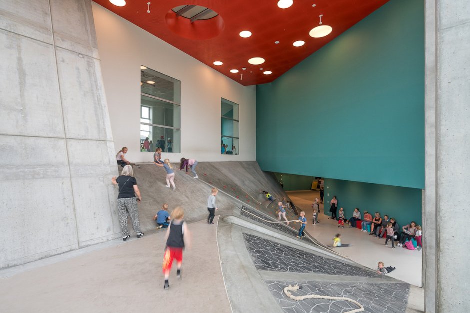 Дворец пионеров на Ленинских горах в Москве