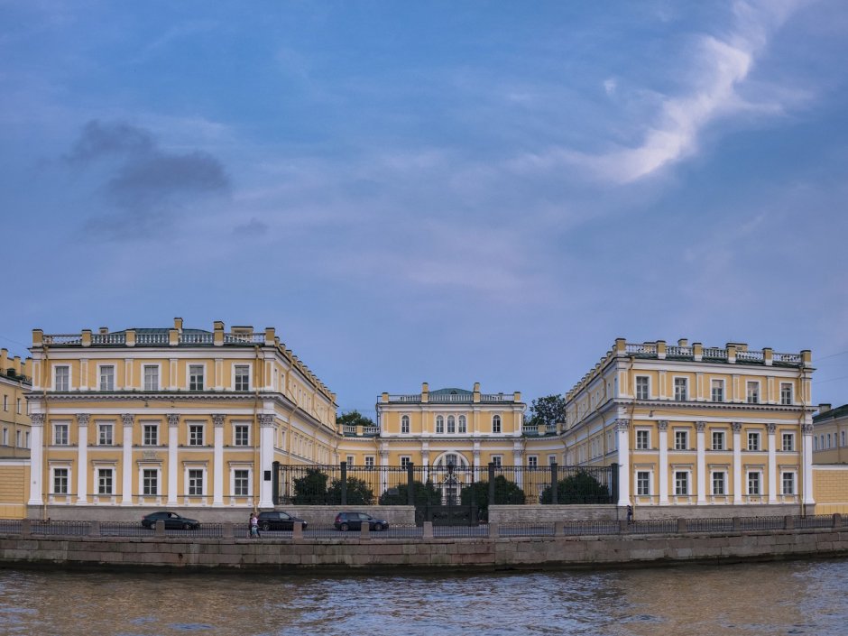 Решетка усадьбы Державина