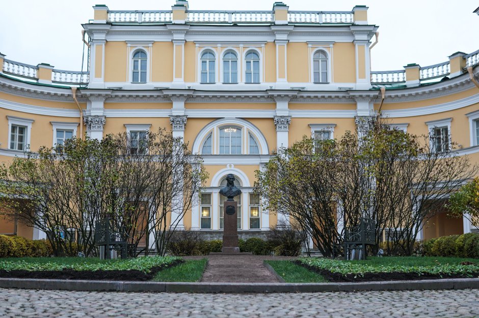 Польский сад усадьба Державина в Санкт-Петербурге