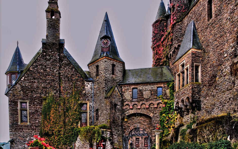 Замок Райхсбург Германия