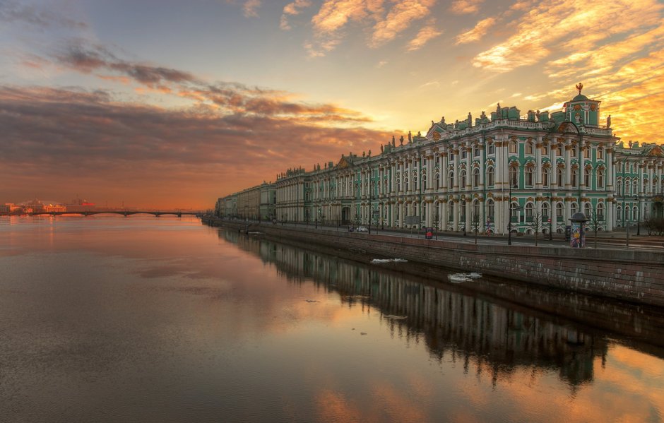 Зимний дворец Санкт-Петербург закат