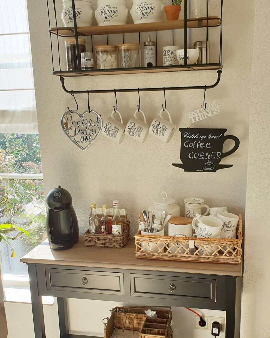 Кофейный уголок на кухне дизайнерские