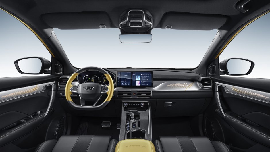 Geely Coolray салон