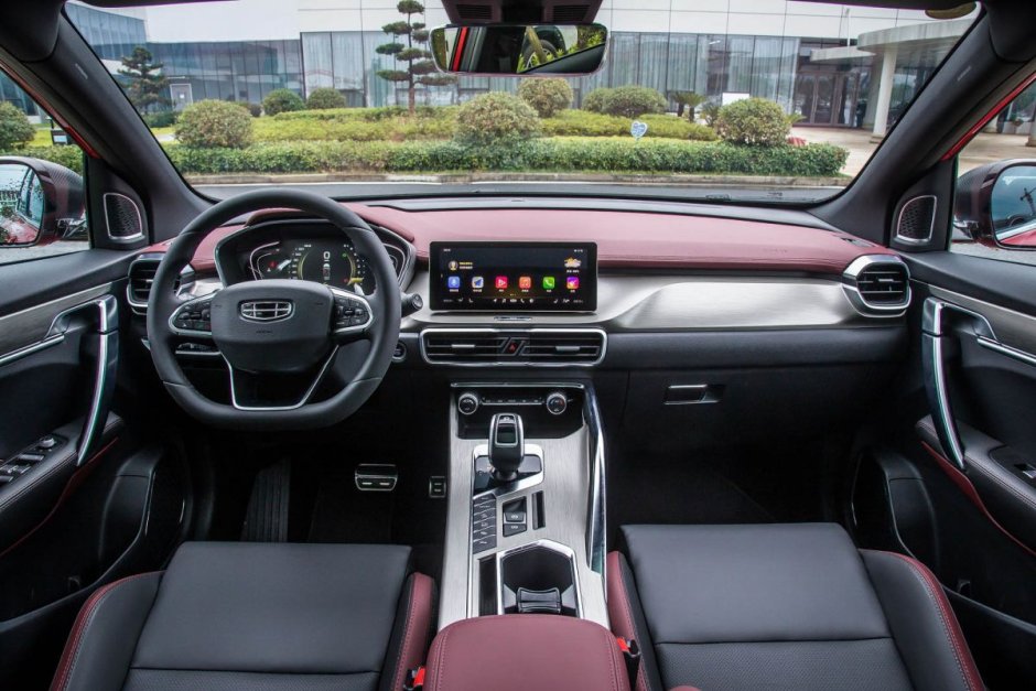 Geely Coolray flagship Sport