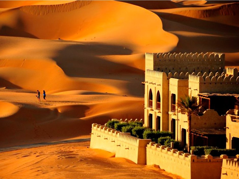 Отель в пустыне Абу Даби