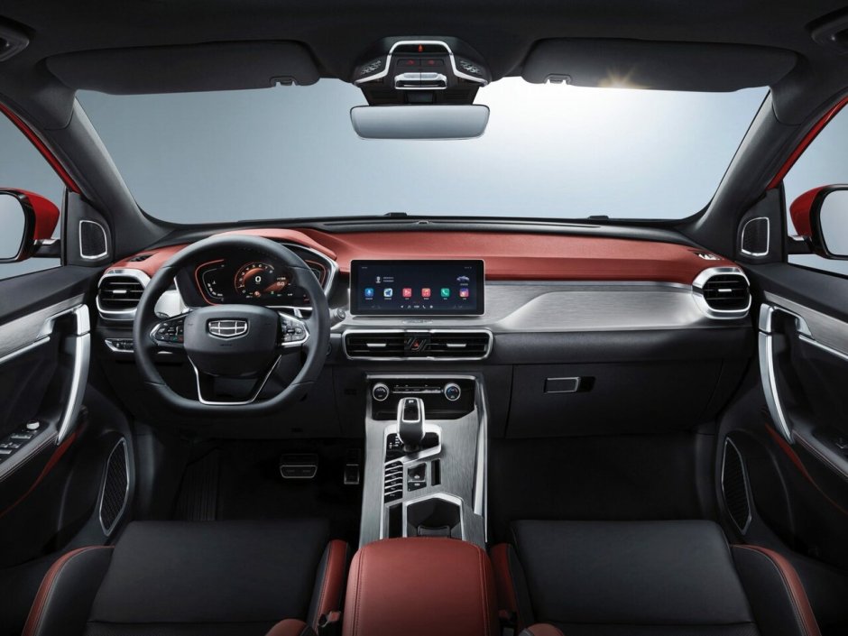 Geely Coolray салон