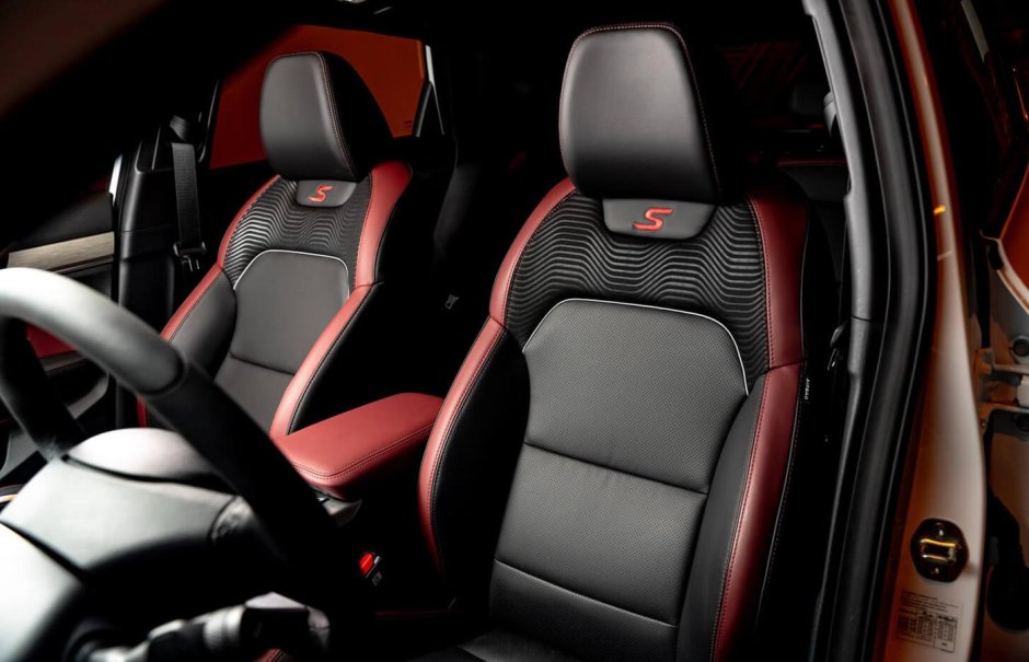Geely Coolray sx11 салон