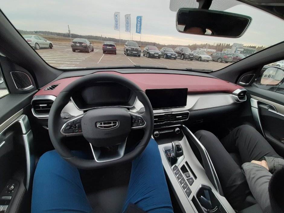 Geely Coolray 2022