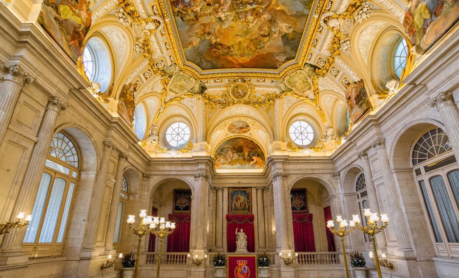 Королевский дворец Palacio real Мадрид