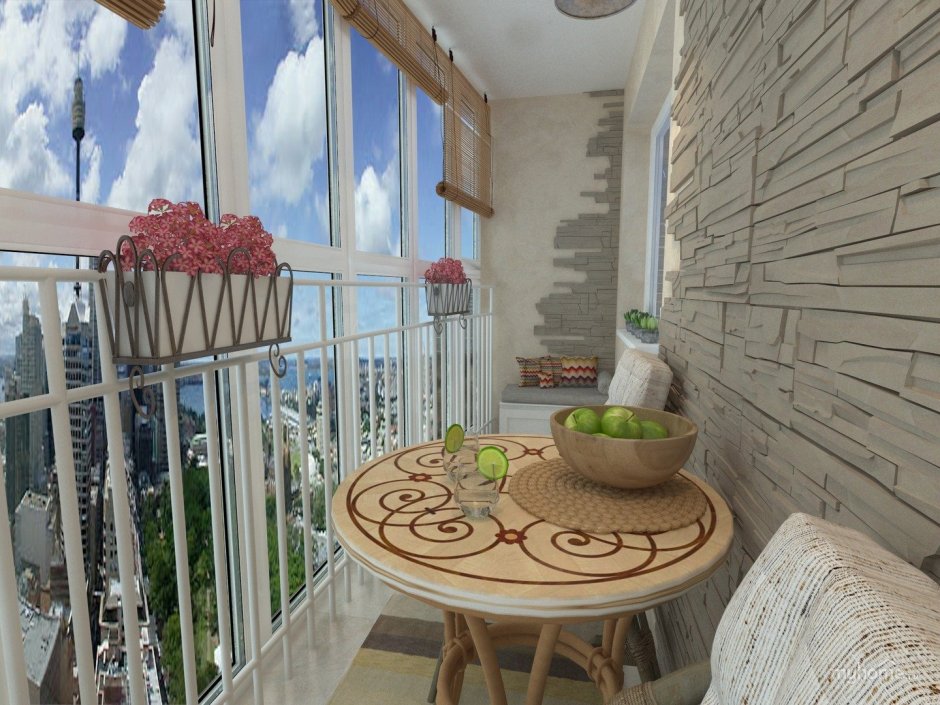Интерьер балкона с панорамным остеклением