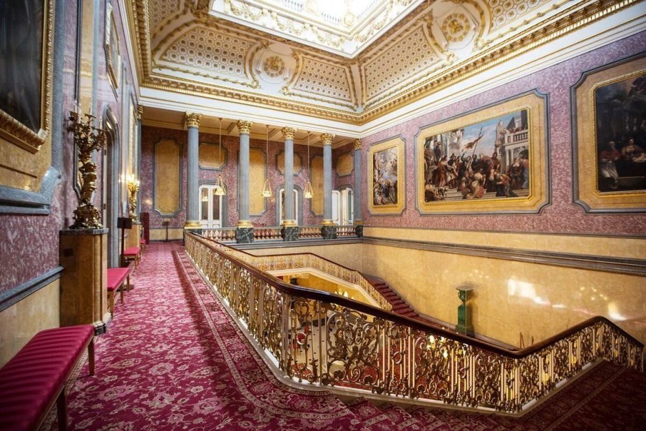 Grand Hall Букингемского дворца