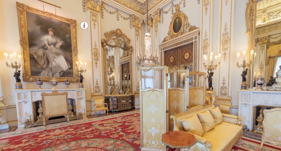 Buckingham Palace Королевская семья на балкон